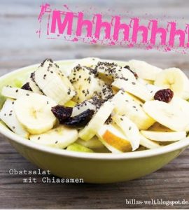 Obstsalat mit Chiasamen, Apfel und Banane