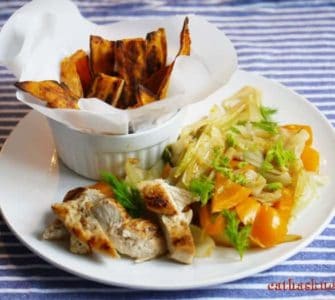 Süßkartoffelspalten mit Fenchelgemüse