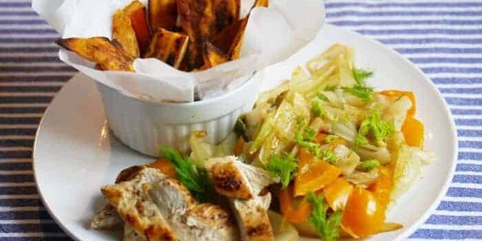 suesskartoffelspalten-mit-fenchelgemuese-und-huehnchen Süßkartoffelspalten mit Fenchelgemüse