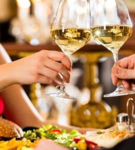 Rendevouz mit Wein und Burger