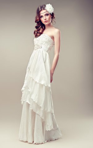 Empire Brautkleid