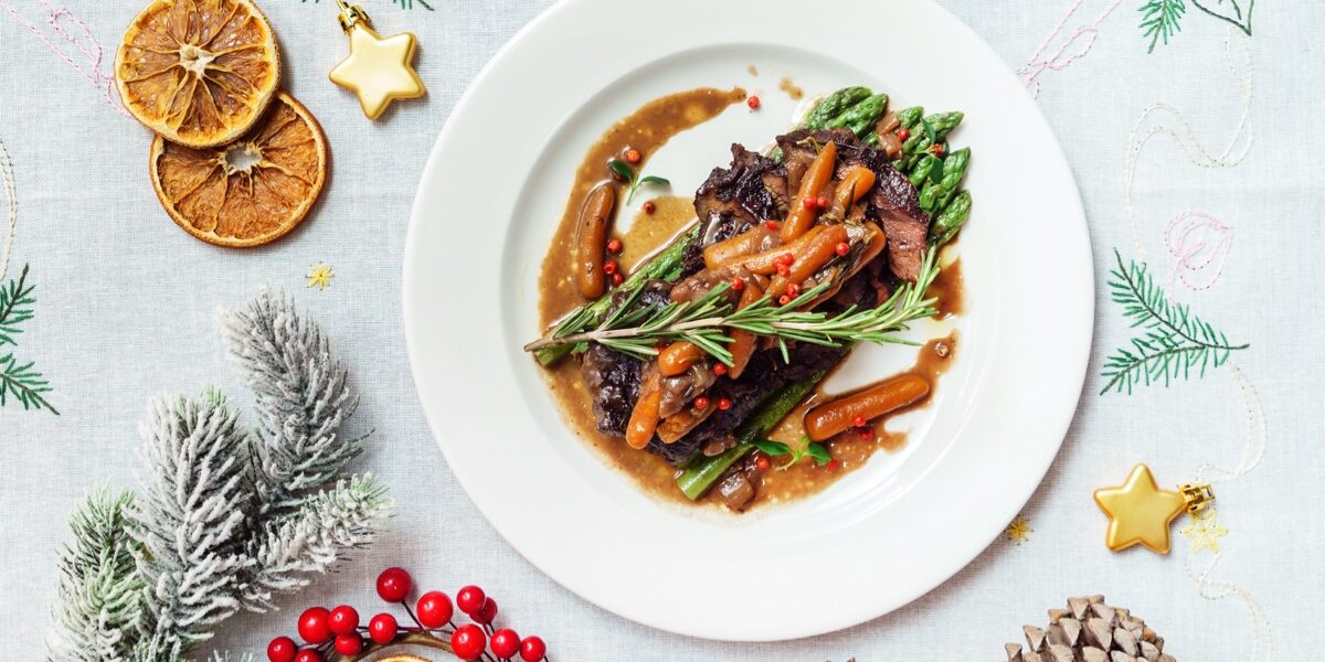 5_Healthy_Strategies_to_Handle_Holiday_Stress_feature