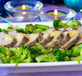 Braten auf Brokkoli Bett