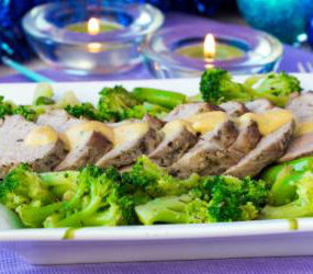 Braten auf Brokkoli Bett