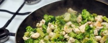 Brokkoli Hähnchen aus dem Wok