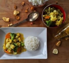 Blumenkohl Curry mit Obst und Gemüse