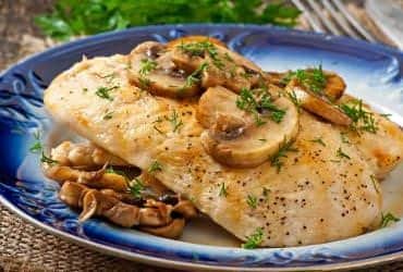 Hähnchenbrust mit Champignons