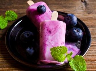 Kirsche Beeren Joghurt Eis