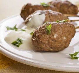 Frikadellen mit Kürbis und Joghurt