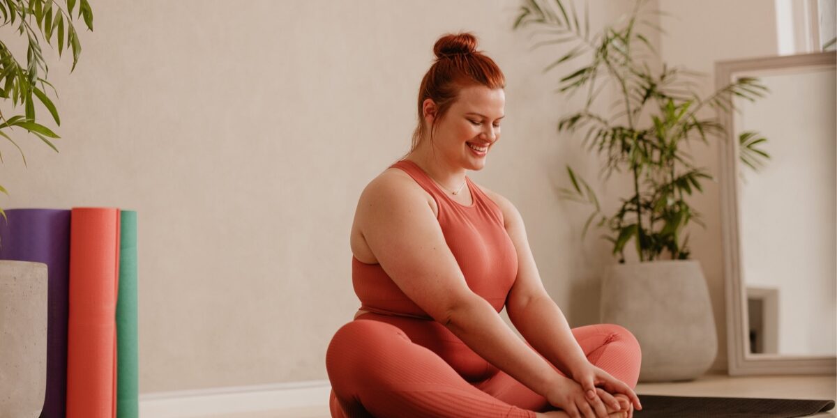 Periodenschmerzen_-_So_hilft_Sport_bei_der_Menstruation_feature