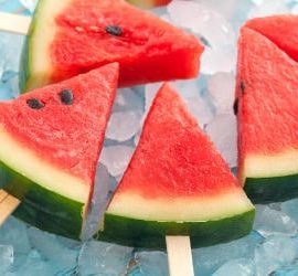 Gesundes Eis aus Wassermelone