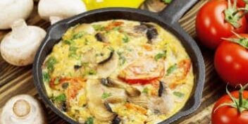 eierkuchenmit Pilz ud Tomate