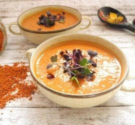 Linsensuppe mit Kresse