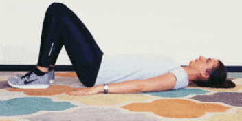 Hüftheber Po Übung fürs Wohnzimmer