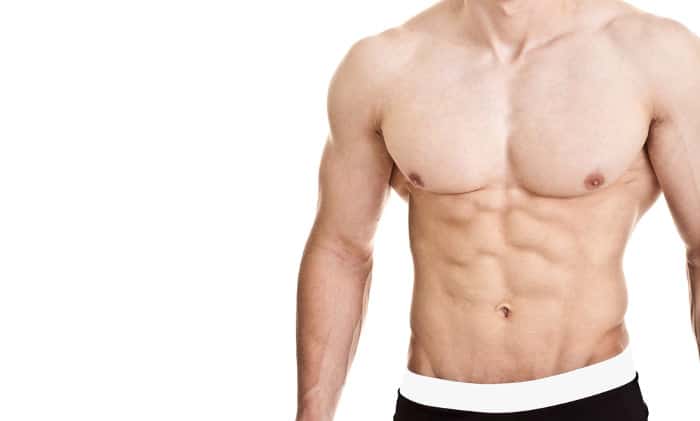 Ein echter Blickfang: Männer mit Sixpack sind einfach richtig hot! | Rynio Productions, shutterstock.com