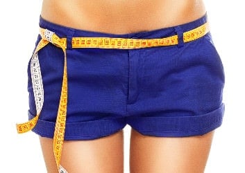 Frau mit Thigh Gap