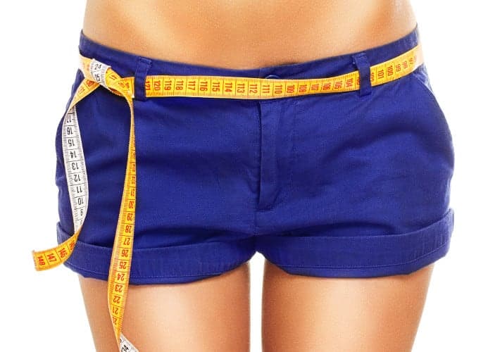 Frau mit Thigh Gap