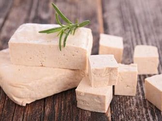 Tofu geschnitten