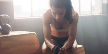 welches-programm Sportlerin denkt nach über GYMONDO Programme