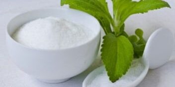 xylit Xylit in einer Porzellanschüssel