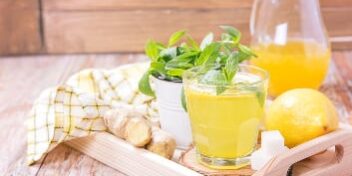 Limonade auf einem Tisch